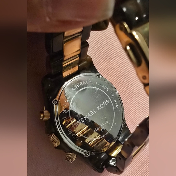 Michael Kors Gold and Tortoise Shell Watch - Picture 12 of 12